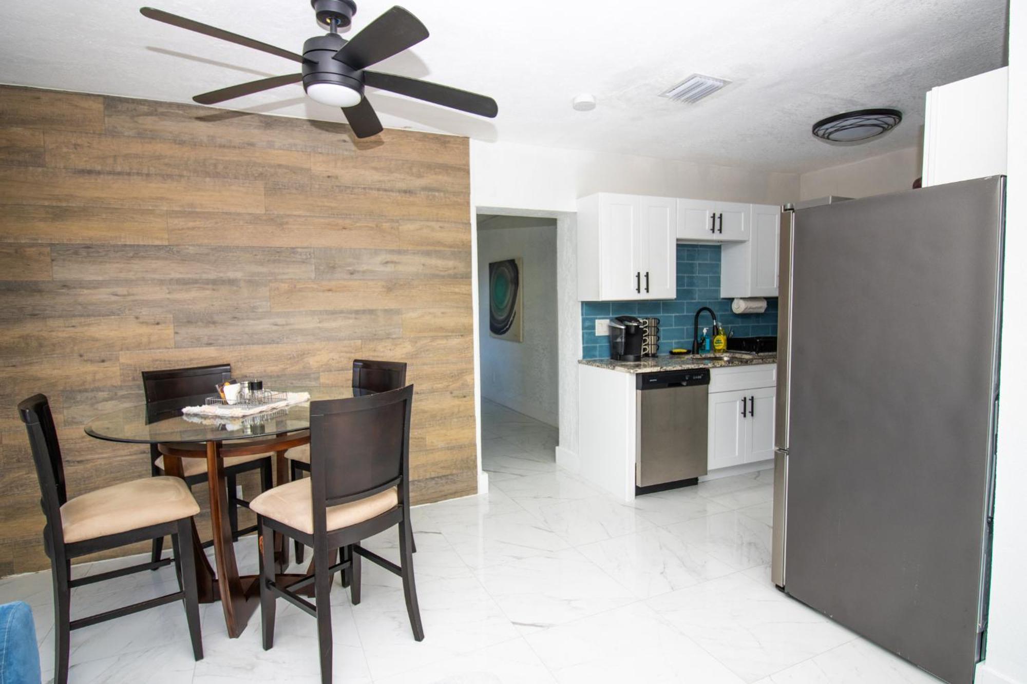 Shared Home - Close To The Beach Riviera Beach Dış mekan fotoğraf